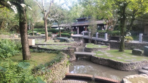 台湾温泉巡り三日目　礁渓