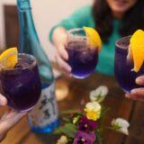 ドローン女子3人組の乾杯