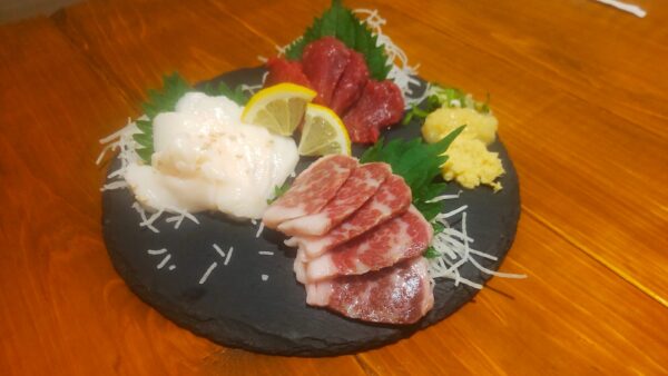 熊本行ったら馬食わなきゃ。