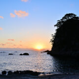 東京の離島・式根島に暮らす人々の年越し風景・お正月を眺める