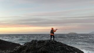 式根島の地磯釣りのポイント／安全と釣果を両立するために