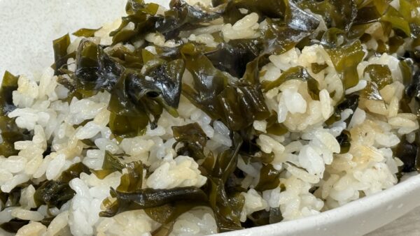 式根島のハバノリ摘み風景とみんな大好き「ハバノリご飯」