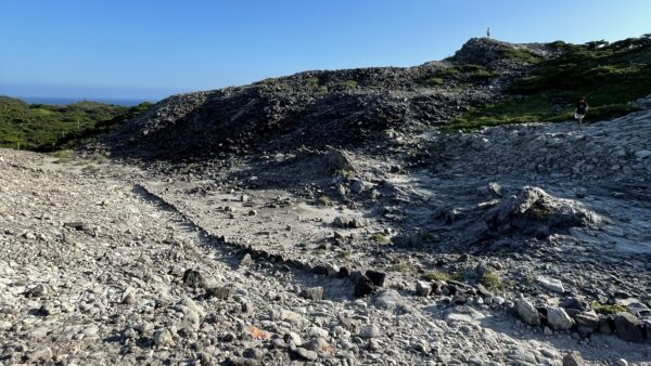 ［しま山100選］丸山（神引山）離島絶景ハイキング！踏破力で味わい尽くす式根島