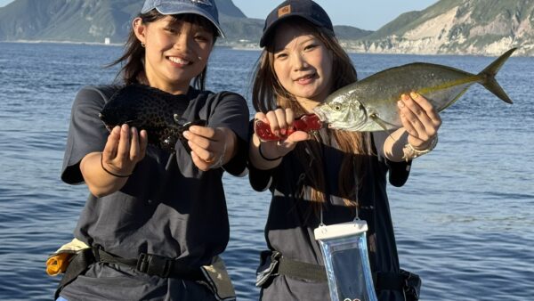 ［式根島釣果］まさか！ファーストフィッシュが42cmシマアジ！イシガキダイ！みやなーちゃんが釣り師に！