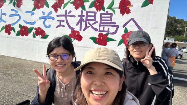 ［式根島観光・滞在編］ダイビングで訪れた女子3人組が秋の式根島を大満喫！